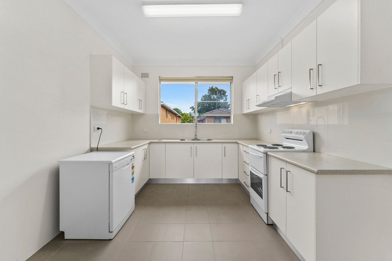 Photo - 10/7 Shaftesbury Street, Carlton NSW 2218 - Image 1