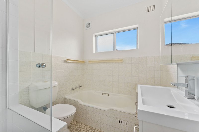 Photo - 10/7 Shaftesbury Street, Carlton NSW 2218 - Image 5