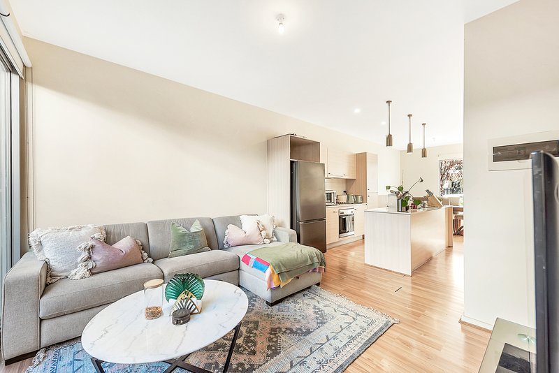 Photo - 10/7 St Kitts Place, Mawson Lakes SA 5095 - Image 3
