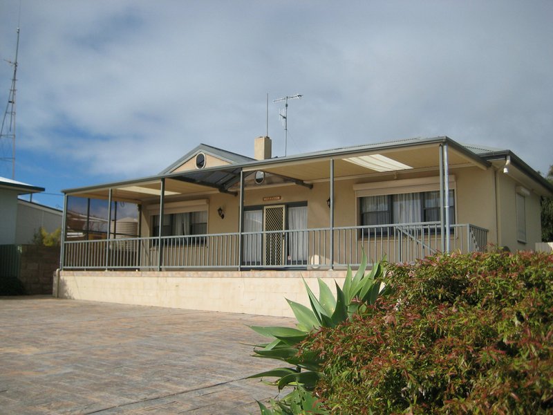 Photo - 107 Wells Street, Streaky Bay SA 5680 - Image 1