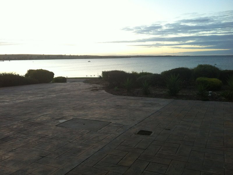 Photo - 107 Wells Street, Streaky Bay SA 5680 - Image 8