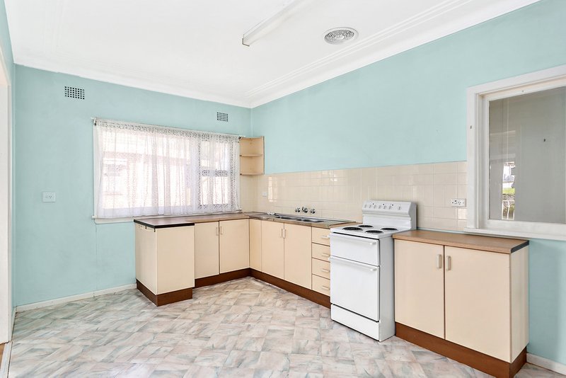 Photo - 107 Wentworth Street, Oak Flats NSW 2529 - Image 4