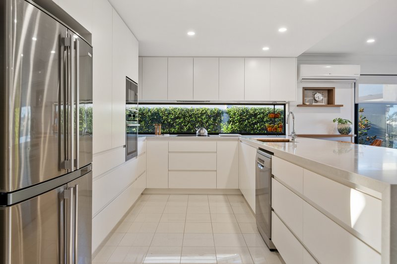 Photo - 107 Witt Avenue, Carrara QLD 4211 - Image 7