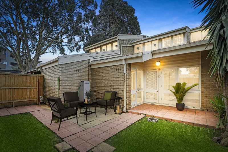 Photo - 10/7 Wyuna Drive, Noble Park VIC 3174 - Image 10