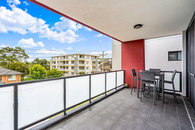 Photo - 10/70-72 Essington Street, Wentworthville NSW 2145 - Image 9