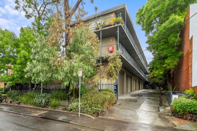 Photo - 10/70 Lyndhurst Street, Richmond VIC 3121 - Image 12