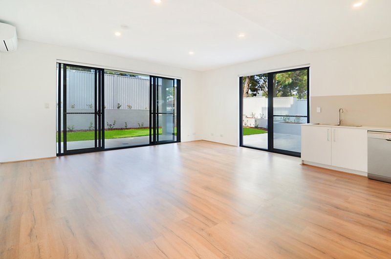 Photo - 10/71-75 Lawrence Street, Peakhurst NSW 2210 - Image 4