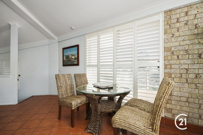 Photo - 10/71 Boondilla Road, Blue Bay NSW 2261 - Image 3