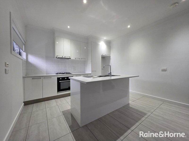 Photo - 10/71 Fox Street, St Albans VIC 3021 - Image 4