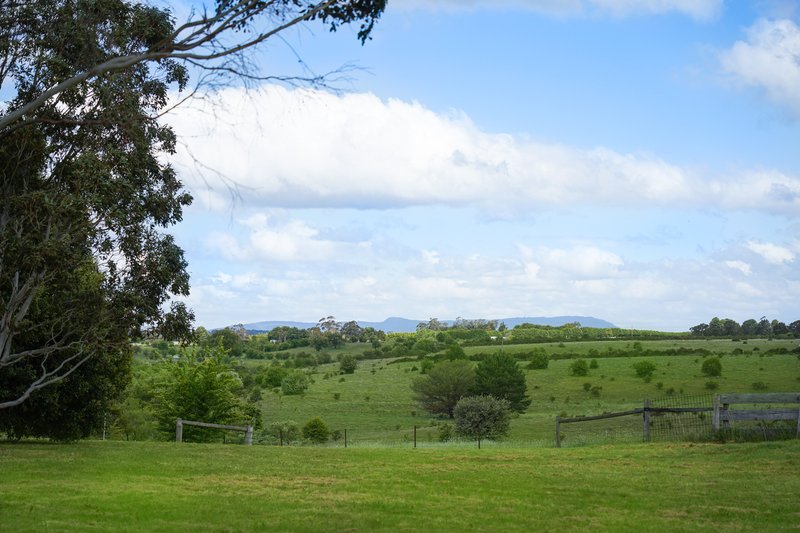 Photo - 1071 Kyneton-Metcalfe Road, Kyneton VIC 3444 - Image 17