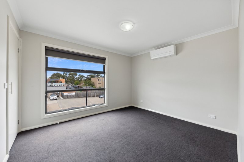 Photo - 107/141 Windermere Boulevard, Pakenham VIC 3810 - Image 13