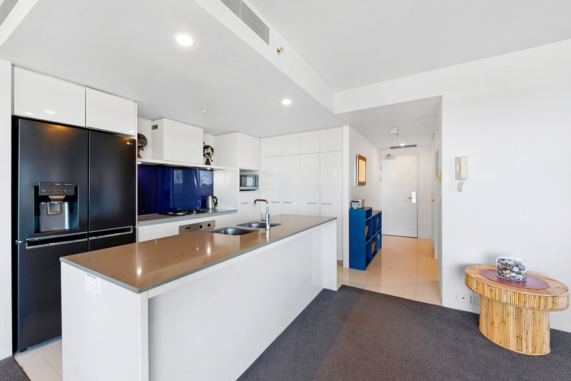 Photo - 1071/9 Ferny Avenue, Surfers Paradise QLD 4217 - Image 9