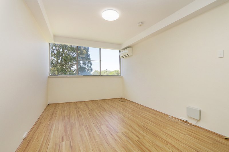 Photo - 10/73 King George Street, Victoria Park WA 6100 - Image 7