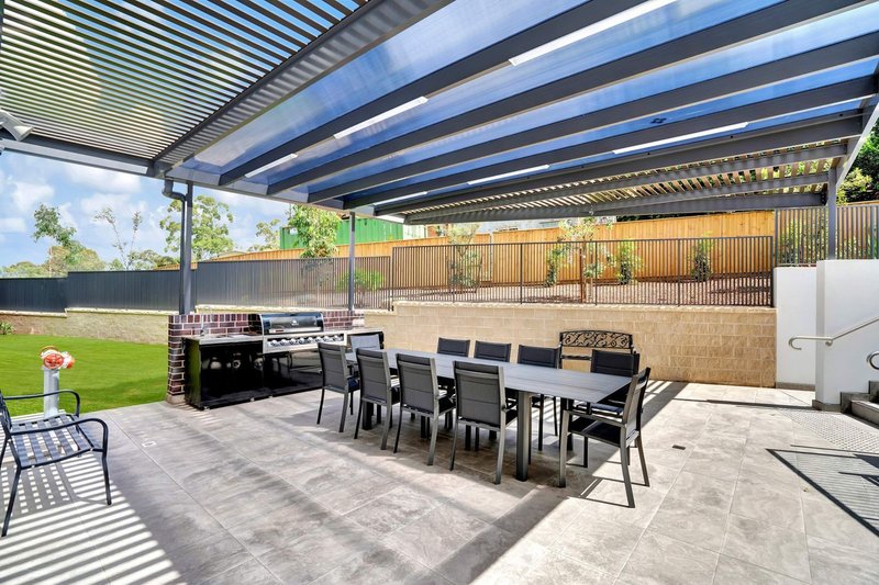 Photo - 107/33 Dawes Avenue, Castle Hill NSW 2154 - Image 7