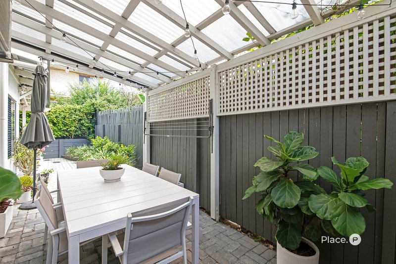 Photo - 10/74 Kent Street, New Farm QLD 4005 - Image 3