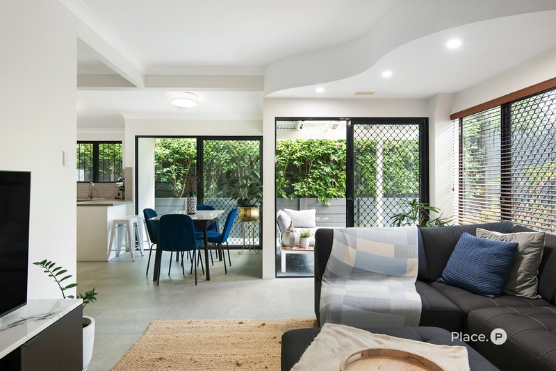 Photo - 10/74 Kent Street, New Farm QLD 4005 - Image 4