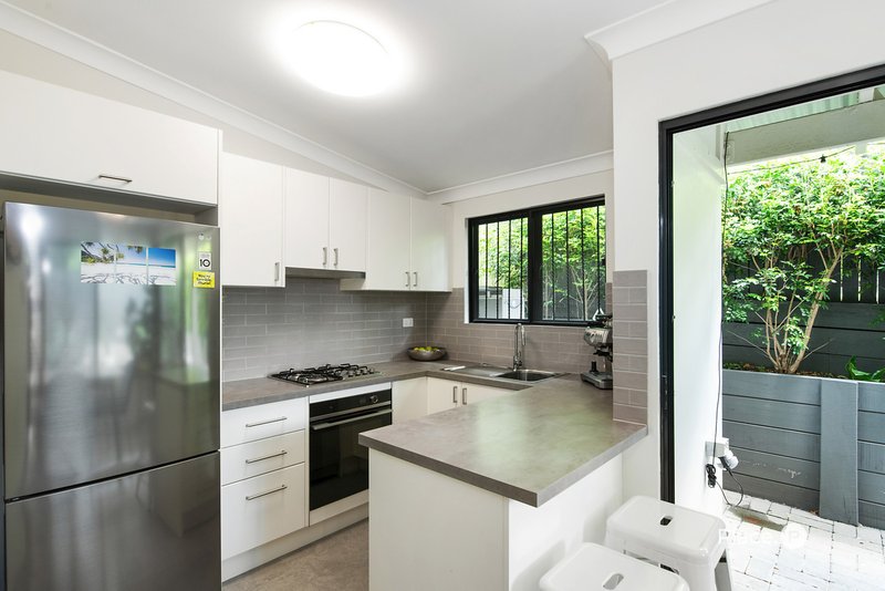 Photo - 10/74 Kent Street, New Farm QLD 4005 - Image 7