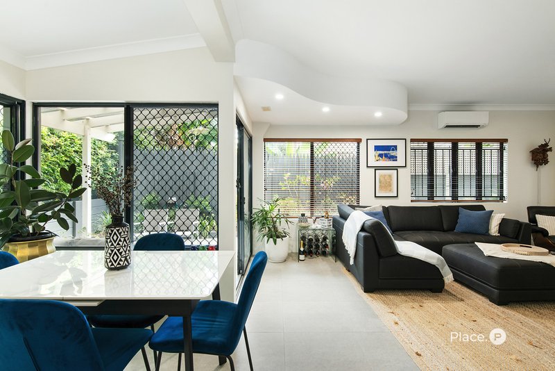 Photo - 10/74 Kent Street, New Farm QLD 4005 - Image 8