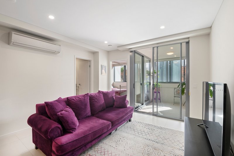 Photo - 107/50 Mclachlan Street, Fortitude Valley QLD 4006 - Image 5