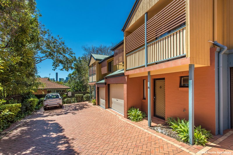 Photo - 10/76 Elizabeth , Paddington QLD 4064 - Image 4