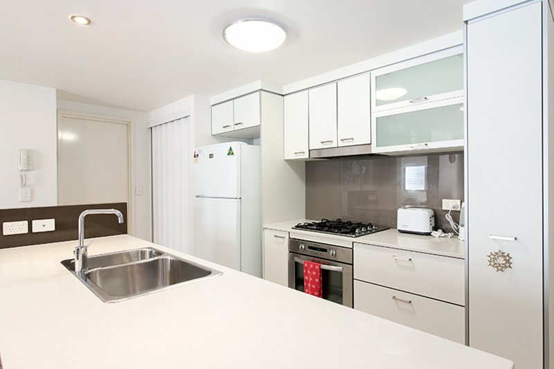 Photo - 107/6 Exford Street, Brisbane City QLD 4000 - Image 6