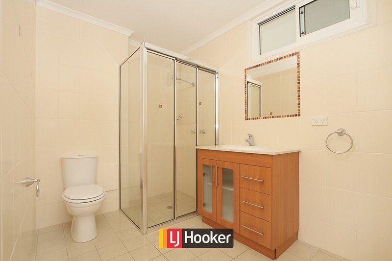 Photo - 107/68 Hardwick Crescent, Holt ACT 2615 - Image 6