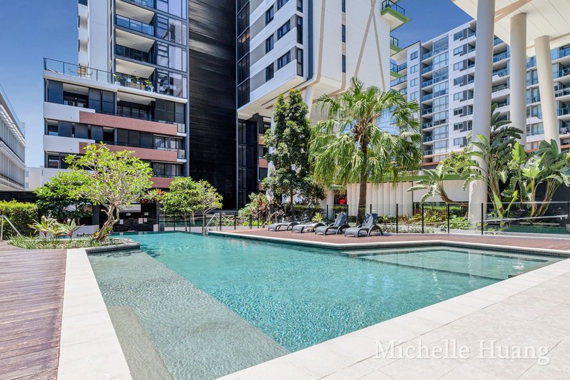 Photo - 1076/9 Edmondstone Street, South Brisbane QLD 4101 - Image 8