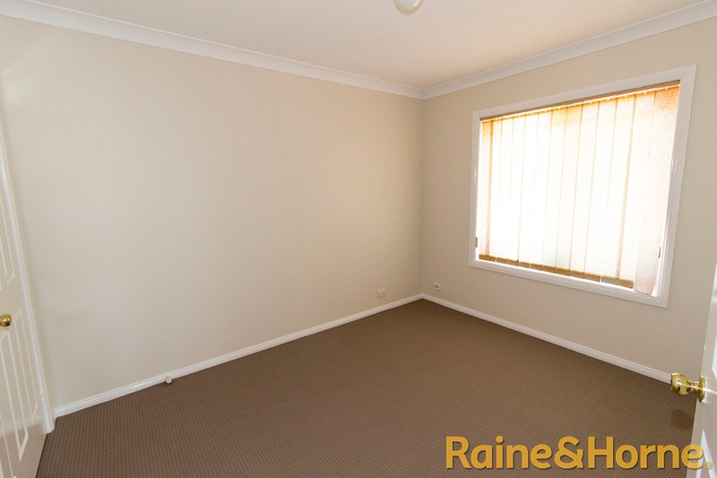 Photo - 10/77 Bultje Street, Dubbo NSW 2830 - Image 4