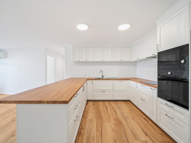 Photo - 10/77 Marine Parade, Redcliffe QLD 4020 - Image 3