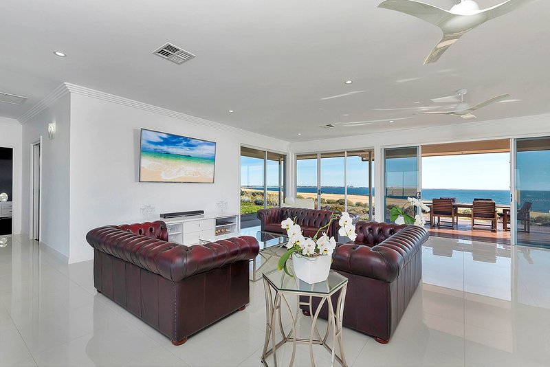 Photo - 1077 Point Riley Road, Wallaroo SA 5556 - Image 3