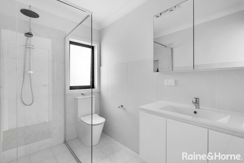 Photo - 10/79 Albatross Road, West Nowra NSW 2541 - Image 4