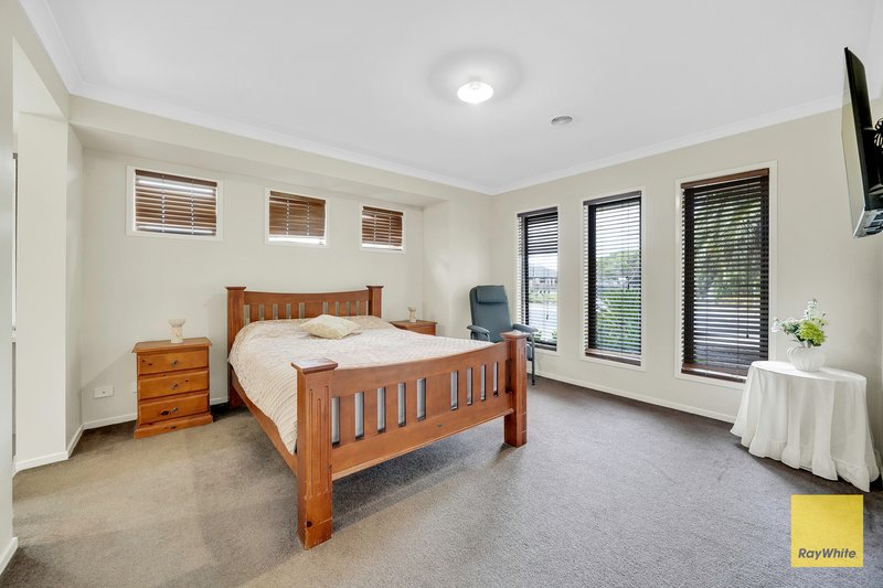 Photo - 108 Arbour Boulevard, Burnside Heights VIC 3023 - Image 13