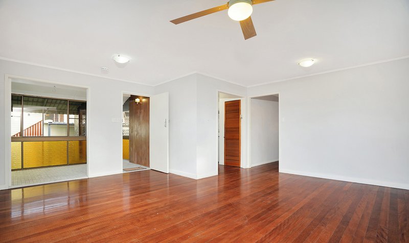 Photo - 108 Armfield Street, Stafford QLD 4053 - Image 4