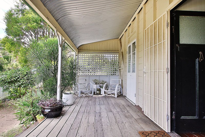 Photo - 108 Aspinall Street, Leichhardt QLD 4305 - Image 18