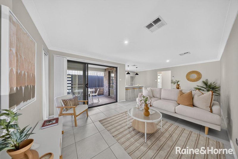 Photo - 108 Balgownie Circuit, Heddon Greta NSW 2321 - Image 3