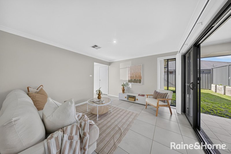 Photo - 108 Balgownie Circuit, Heddon Greta NSW 2321 - Image 4