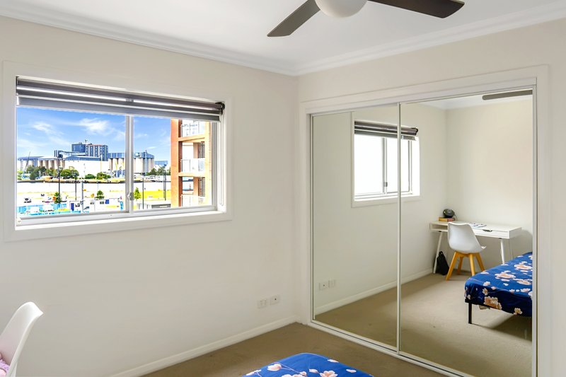 Photo - 10/8 Bellevue Street, Newcastle West NSW 2302 - Image 4