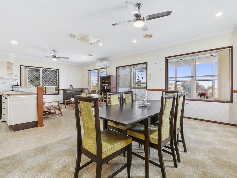 Photo - 108 Bestmann Rd E , Sandstone Point QLD 4511 - Image 6