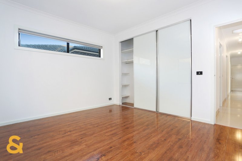 Photo - 108 Biltmore Crescent, Roxburgh Park VIC 3064 - Image 16