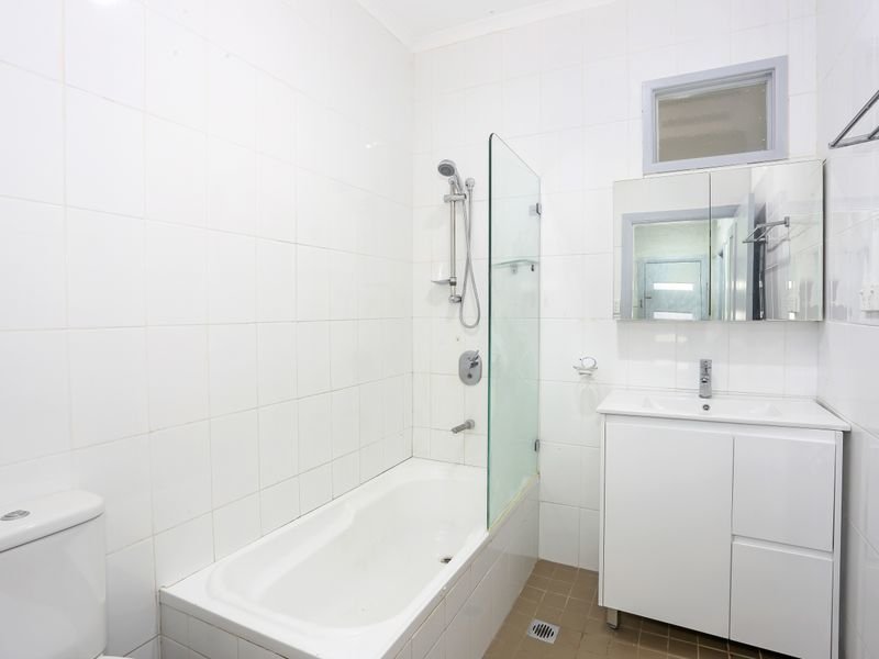 Photo - 108 Cardigan Street, Auburn NSW 2144 - Image 4