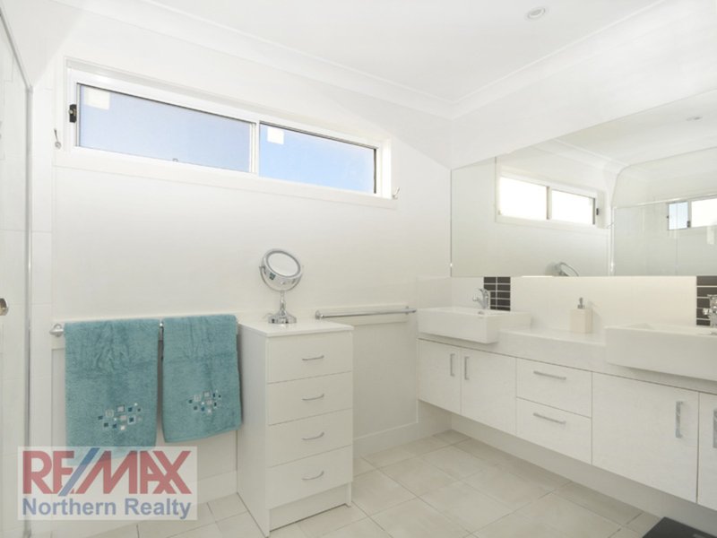 Photo - 108 Corvus Drive, Cashmere QLD 4500 - Image 14