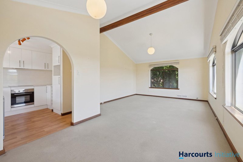 Photo - 10/8 Deeley Street, Maylands WA 6051 - Image 4