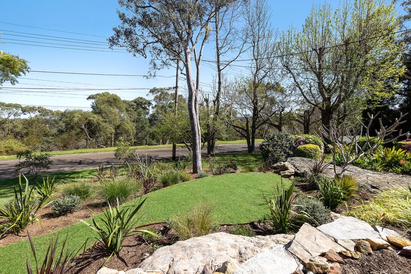 Photo - 108 Duneba Drive, Westleigh NSW 2120 - Image 10