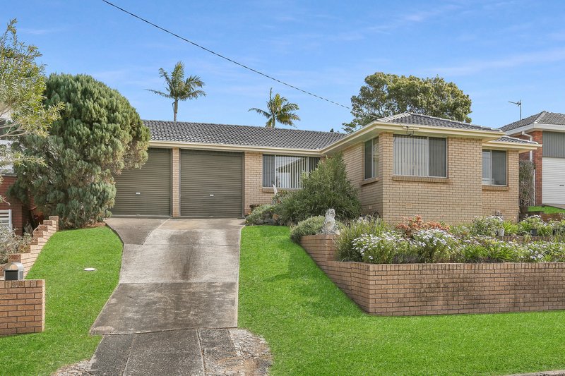 Photo - 108 Edgeworth Avenue, Kanahooka NSW 2530 - Image 2