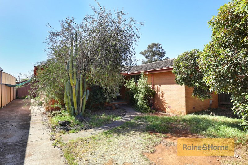 Photo - 108 Exford Road, Melton South VIC 3338 - Image 2