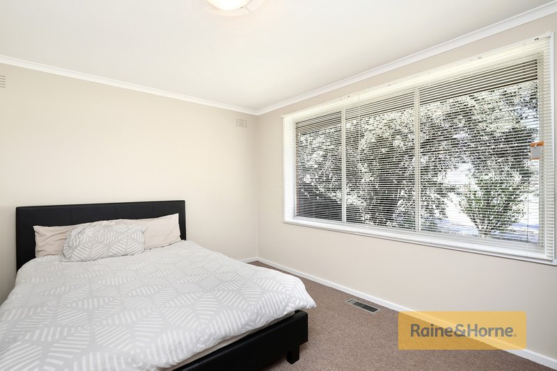 Photo - 108 Exford Road, Melton South VIC 3338 - Image 6