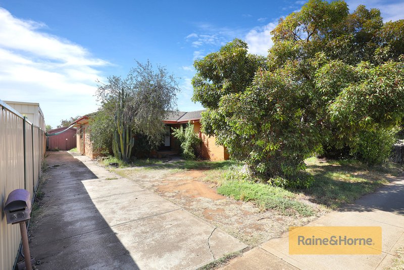 Photo - 108 Exford Road, Melton South VIC 3338 - Image 11