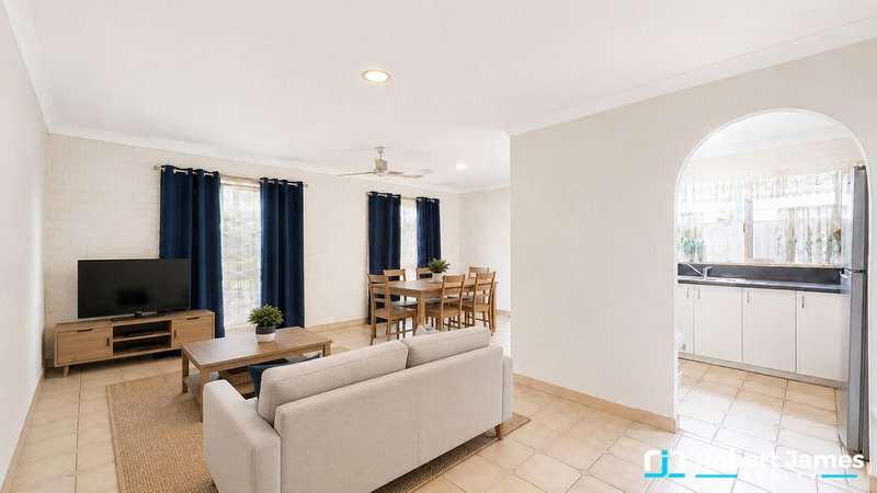 Photo - 108 Hendry Street, Tewantin QLD 4565 - Image 4