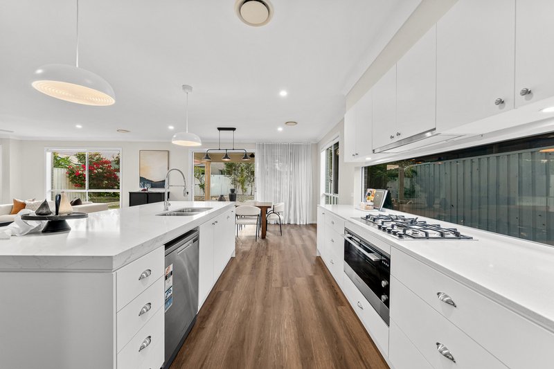 Photo - 108 Ivory Crescent, Pallara QLD 4110 - Image 13