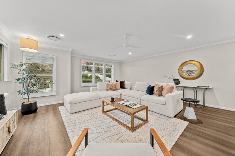 Photo - 108 Ivory Crescent, Pallara QLD 4110 - Image 15